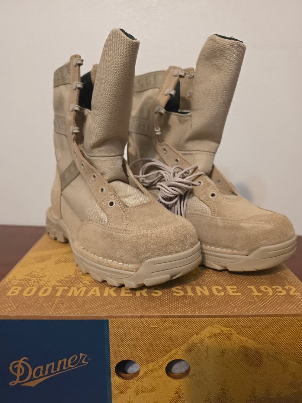 Danner Rivot TFX 8" Tan 400G Waterproof Tactical Boots US 10 EE 51496
